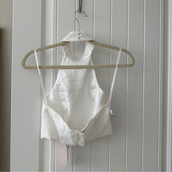 Fame and Partners Jassie Lace Top and Skirt Set - Picture 5 of 14